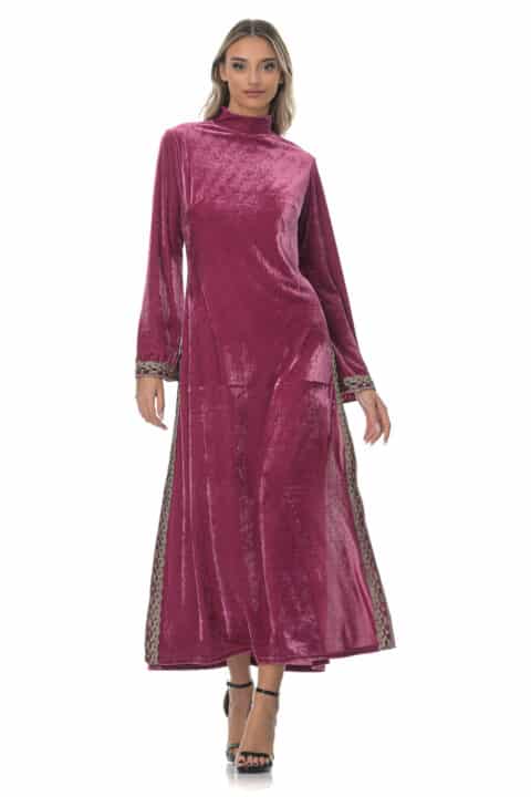 Φόρεμα velvet με ψηλό σκίσιμο στο πλάι  Benissimo